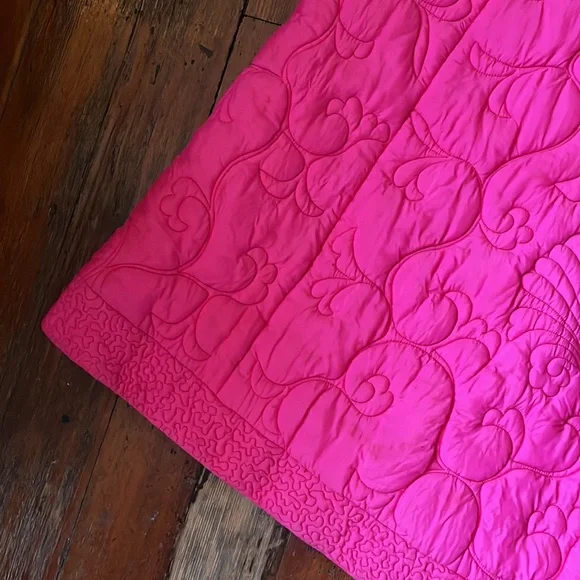 1960s Hot Pink Trapunto Quilted Dress - Picture 4 of 6